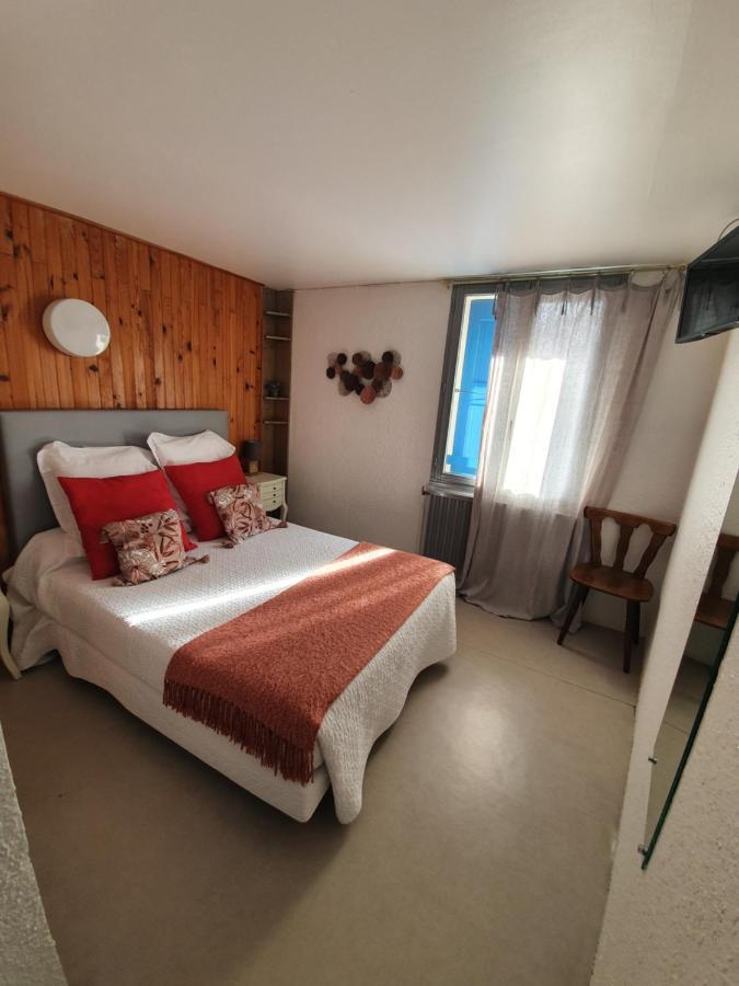 Hotel L'Envie Des Mets ลูส์ลาครัวซ์โอ ภายนอก รูปภาพ