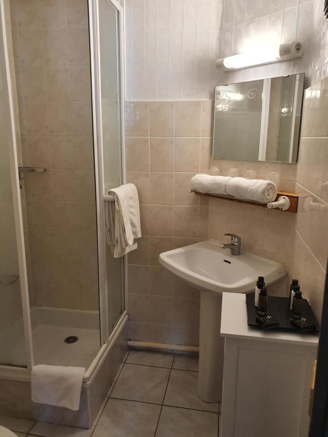 Hotel L'Envie Des Mets ลูส์ลาครัวซ์โอ ภายนอก รูปภาพ